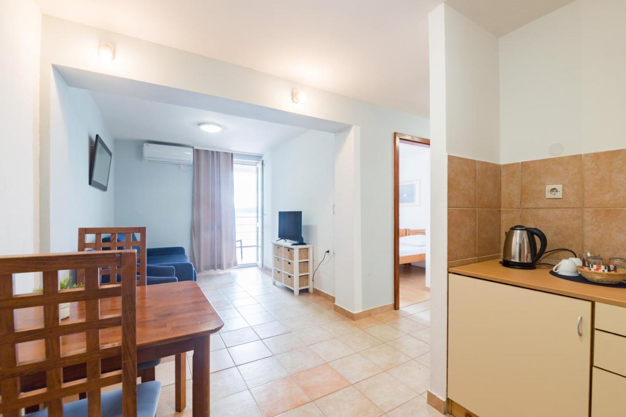 Hotel Rooms Roccia Novigrad  Εξωτερικό φωτογραφία