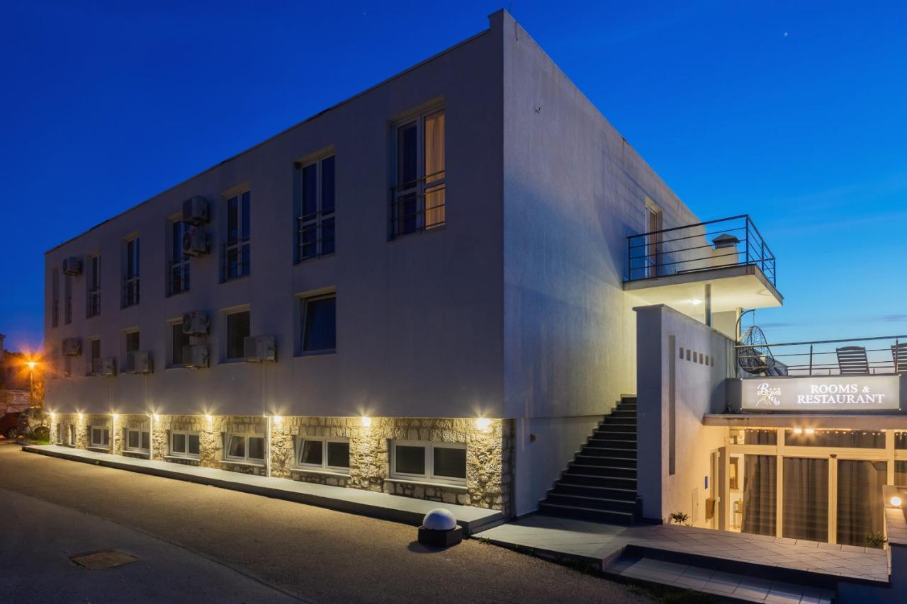 Hotel Rooms Roccia Novigrad  Εξωτερικό φωτογραφία