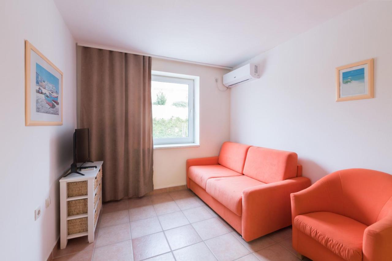Hotel Rooms Roccia Novigrad  Εξωτερικό φωτογραφία