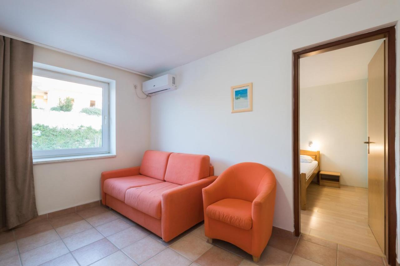 Hotel Rooms Roccia Novigrad  Εξωτερικό φωτογραφία